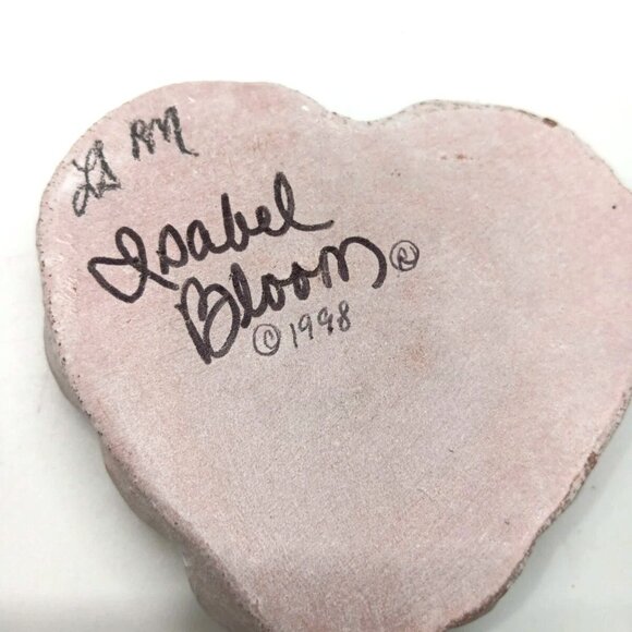 Isabel Bloom Hugging Heart 1998 Cement - Picture 3 of 6